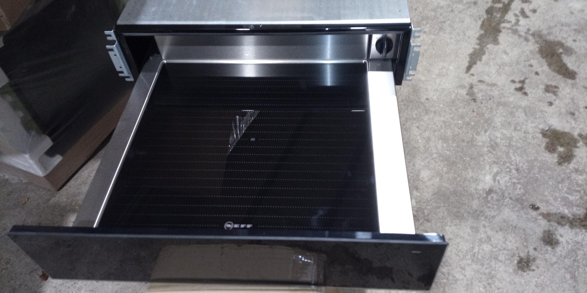 Exdisplay Neff N90 14cm High Warming Drawer