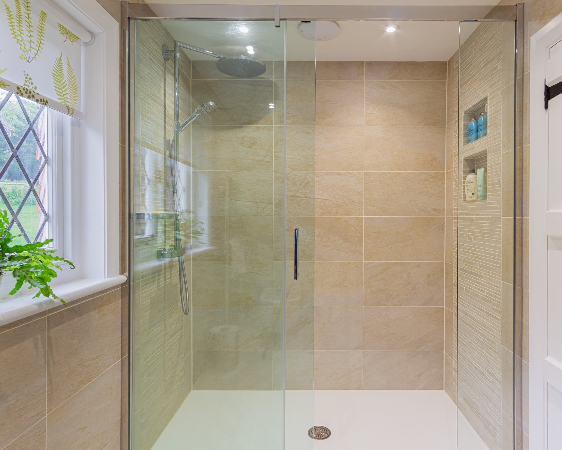 imgi_45_Tim-Burgess-bathrooms-5-min